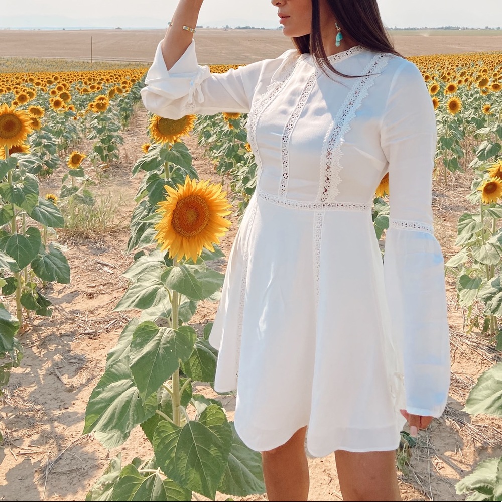 Forever21 White Long sleeve Dress Size M